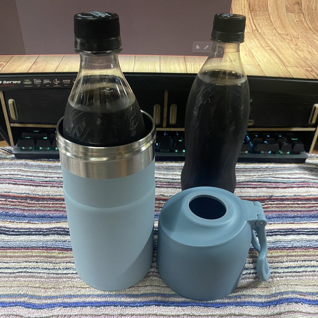 暑い夏に最強の相棒!ペットボトルのまま保冷できるステンレスペットボトルホルダーの保温能力を検証してみた。
