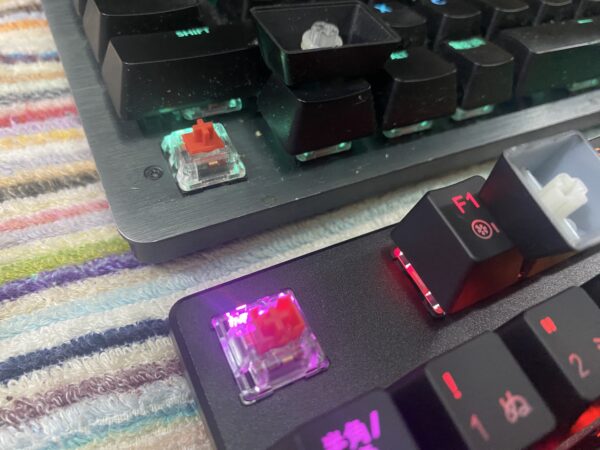 LogicoolG G512からiClever G07に変えてみたから比較してみる。