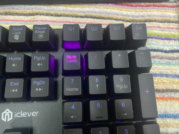 LogicoolG G512からiClever G07に変えてみたから比較してみる。